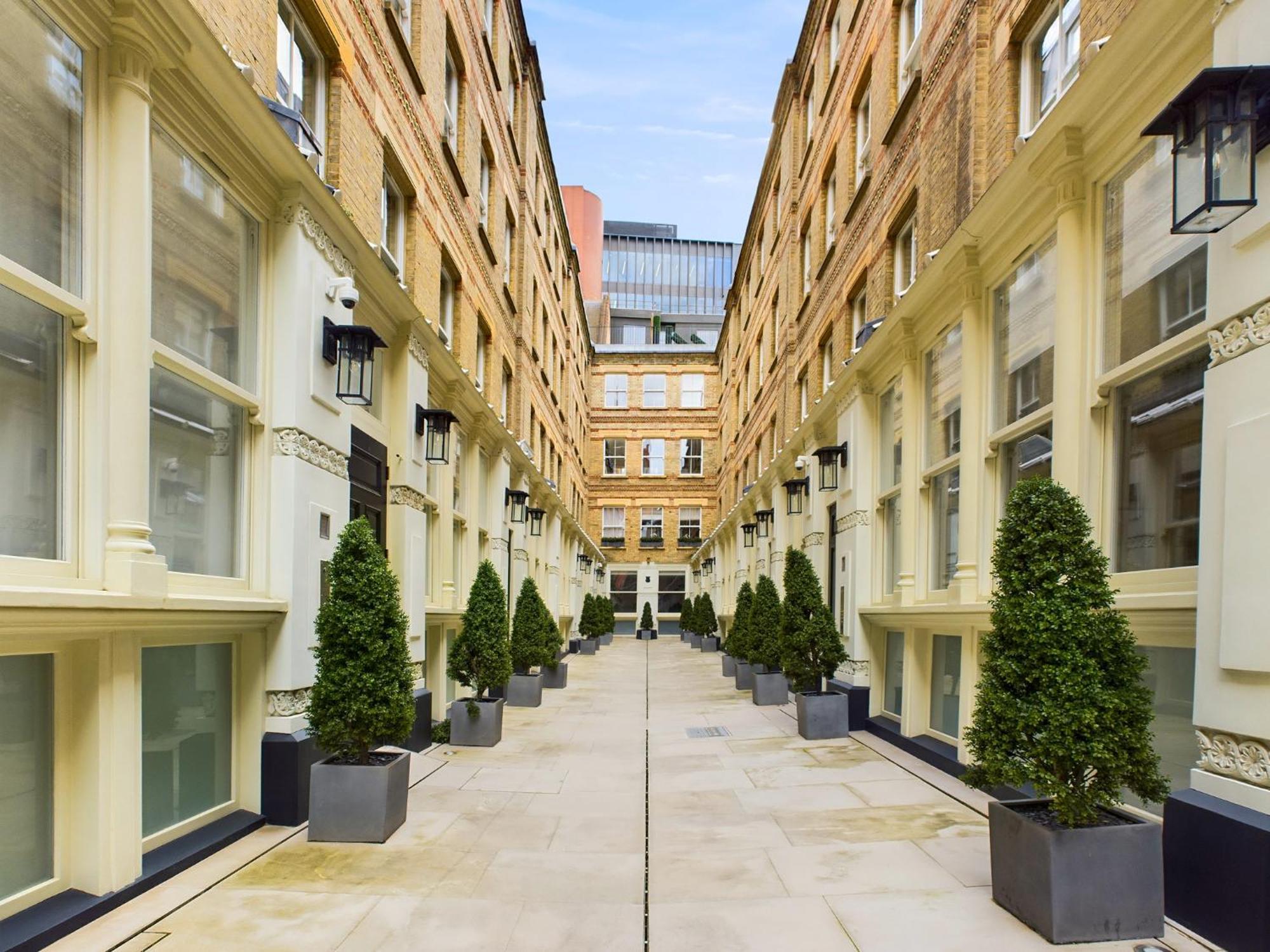 Be London - Chancery Lane Apartments Екстер'єр фото